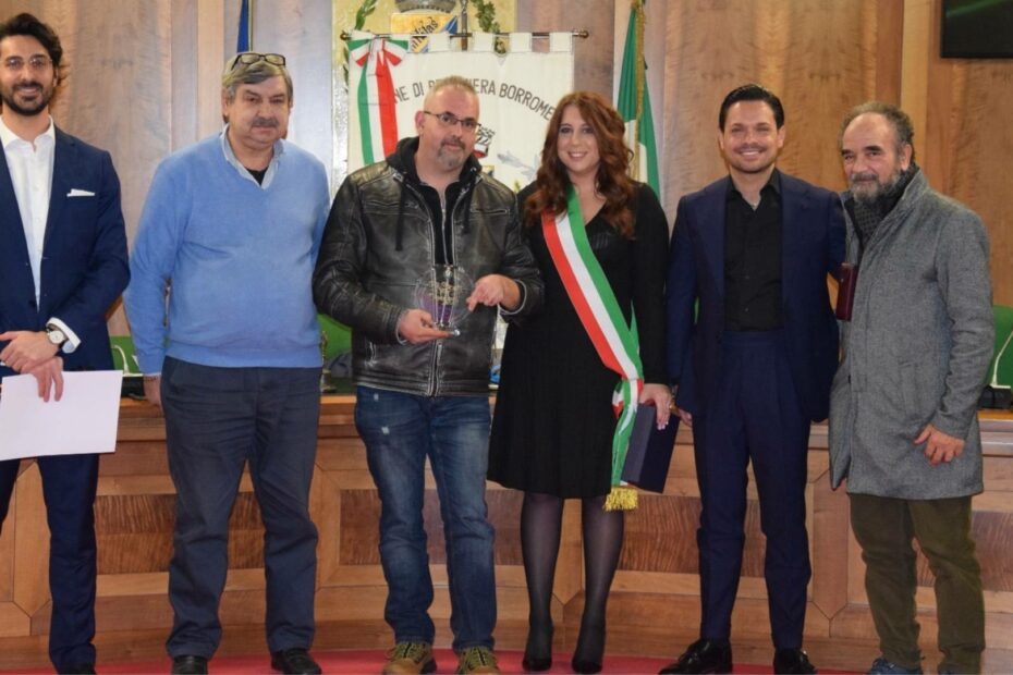 Angelino Gentile il fotografo ufficiale della città di Peschiera Borromeo riceve il Premio Basilisco d’Oro