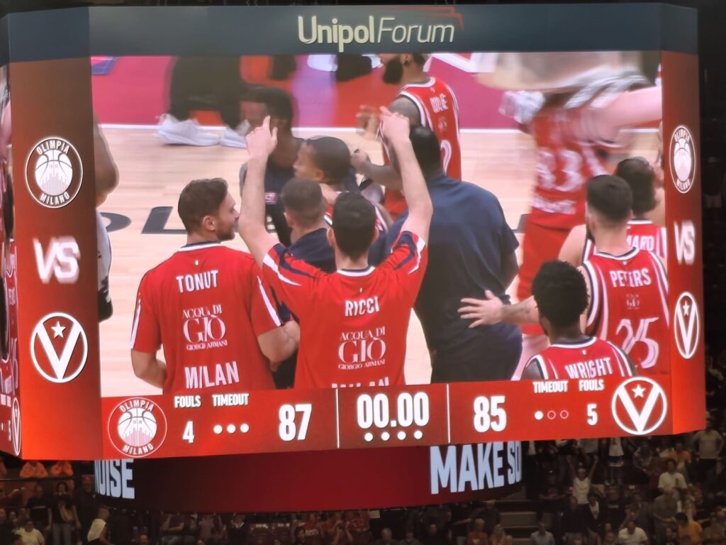 OLIMPIA MILANO , EUROLEGA , ESORDIO IN CASA