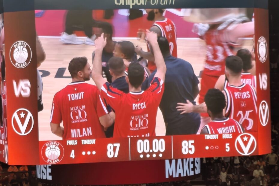 OLIMPIA MILANO , EUROLEGA , ESORDIO IN CASA